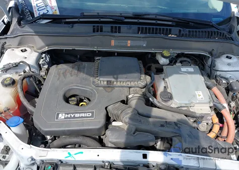 2019 Ford Fusion Hybrid Se z USA, uszkodzony, nr VIN 3FA6P0LU9KR148645